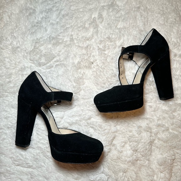 Michael Kors Suede Flynn Heel; size 5.5 - Picture 1 of 9